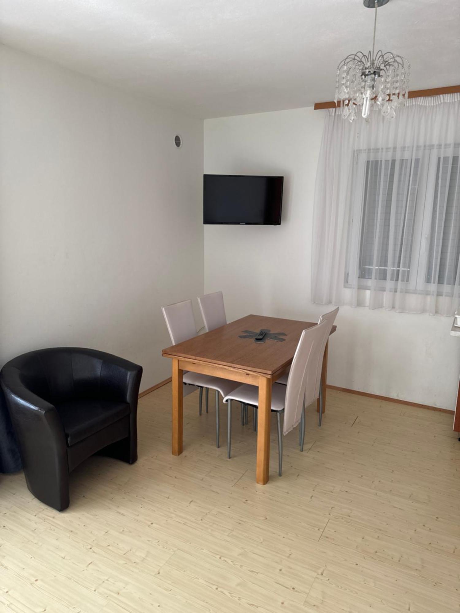 Apartman J&B Appartement Vir Buitenkant foto